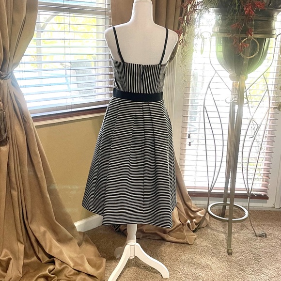 Women's dress size S - NEW ITEM - Picture 10 of 12